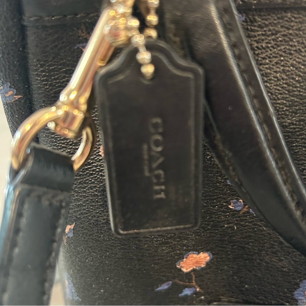 Coach Black Floral Women's Backpack - Picture 4 of 7